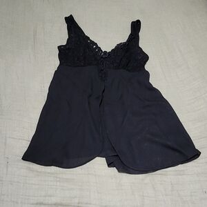 Chic Black Lace Chemise